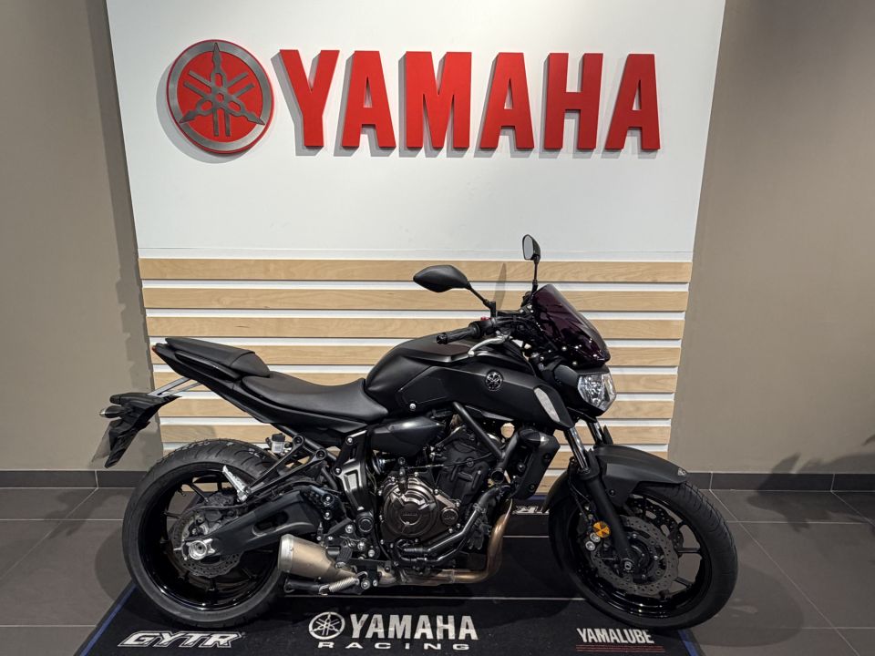 YAMAHA MT-07 0