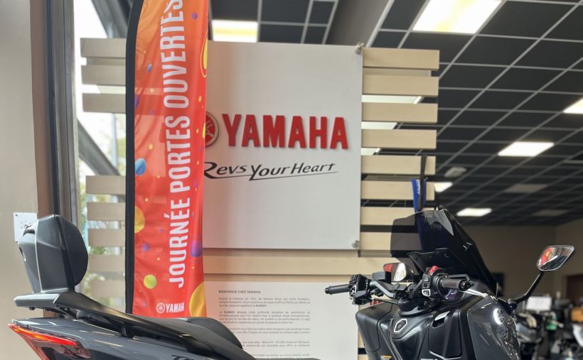 YAMAHA XP T-MAX 560 TECH MAX 10