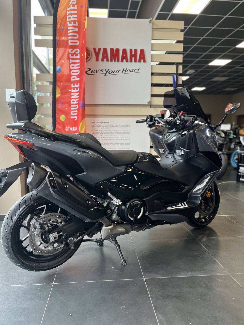 YAMAHA XP T-MAX 560 TECH MAX 10