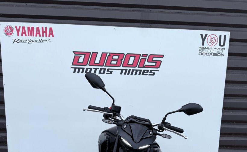 YAMAHA MT-03 2