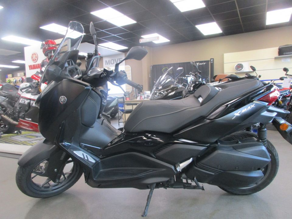 YAMAHA XMAX 300 Tech Max 0