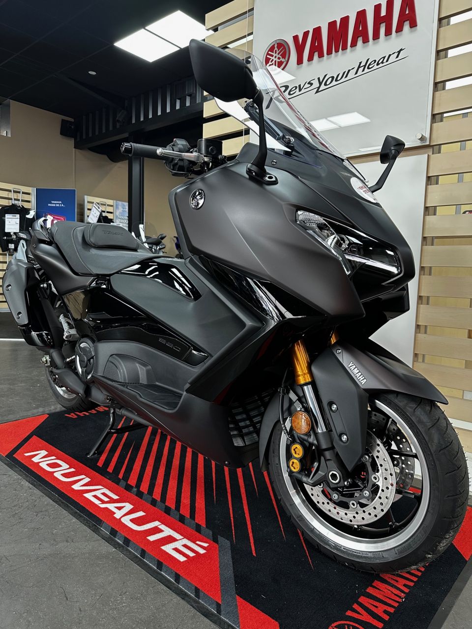 YAMAHA XP T-MAX 560 TECH MAX 1