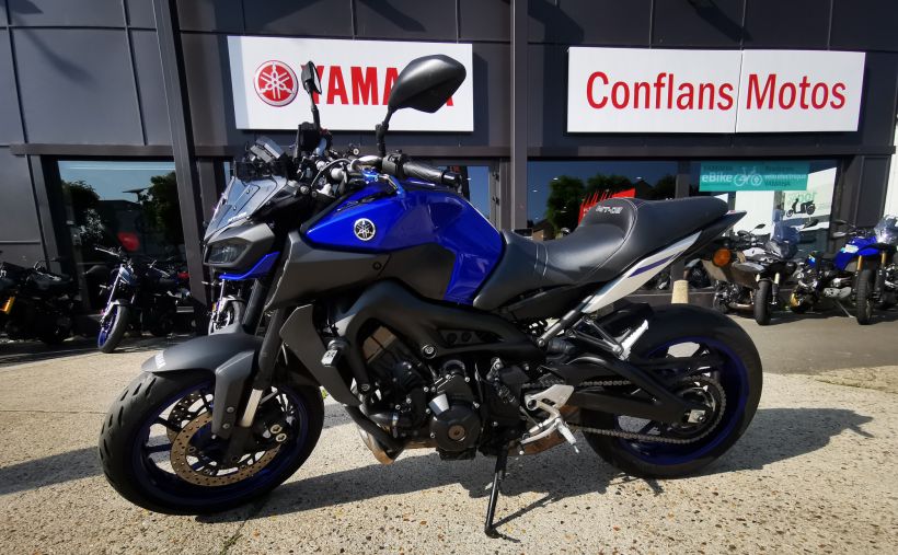 YAMAHA MT-09 1
