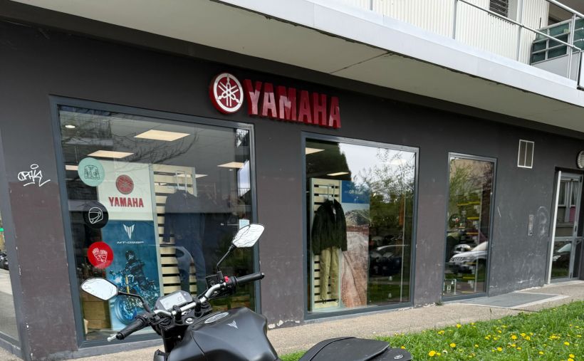YAMAHA MT-03 3