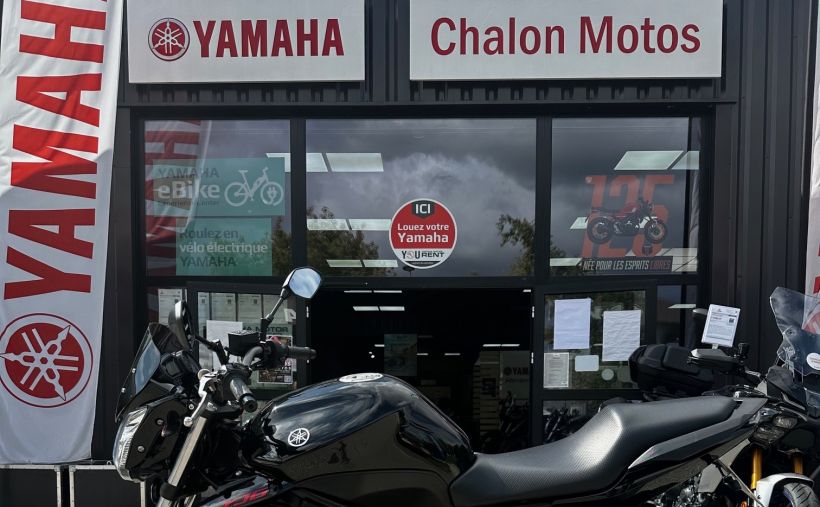 YAMAHA XJ6-N 2