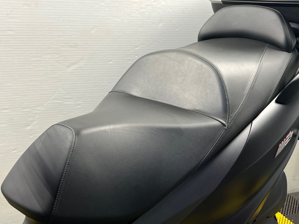 PIAGGIO MP3 400 HPE SPORT ABS ASR 36