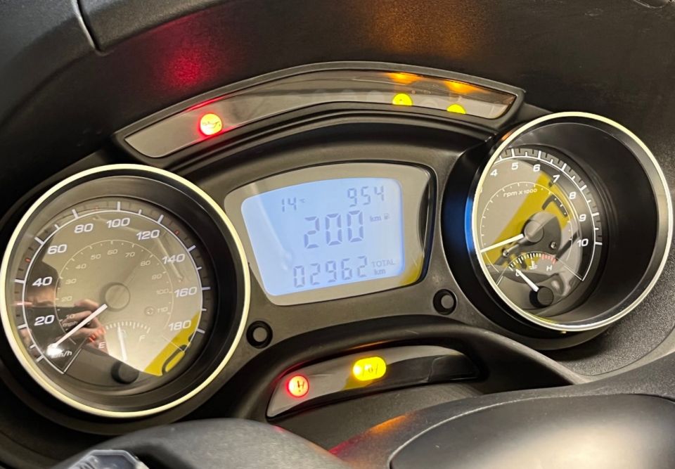 PIAGGIO MP3 400 HPE SPORT ABS ASR 30