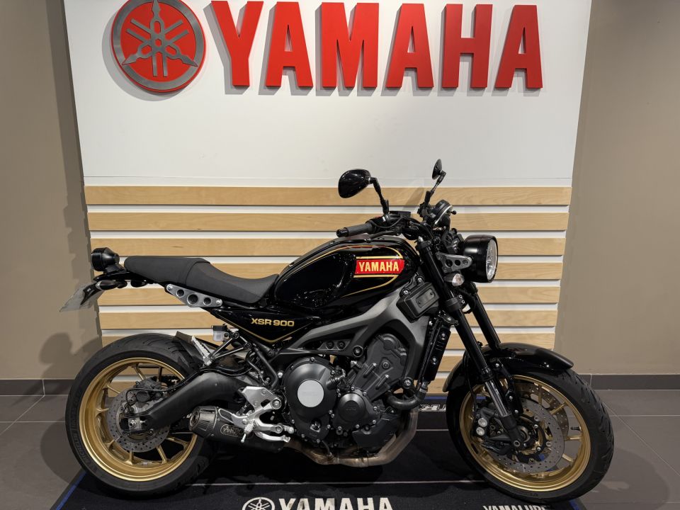 YAMAHA XSR 900 0