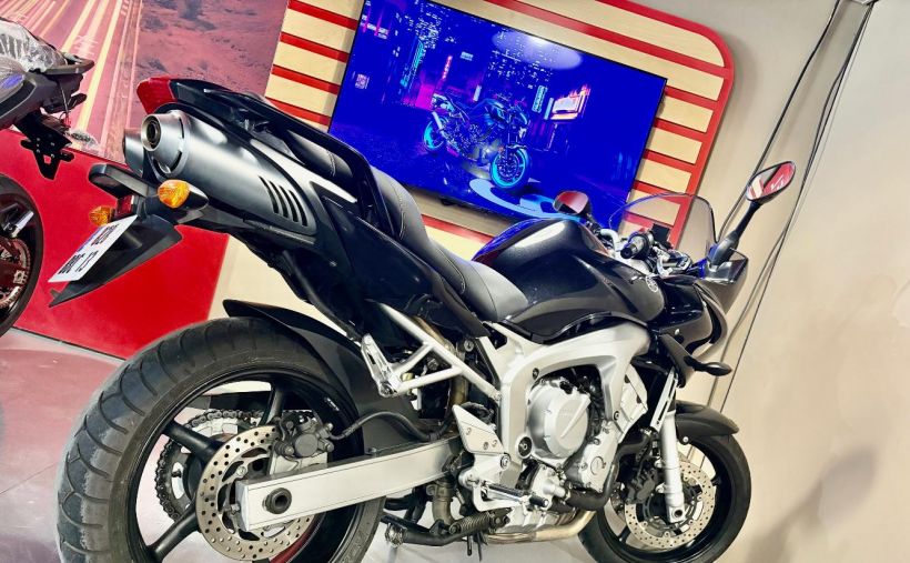 YAMAHA FZ6 600 FAZER 98CV 2