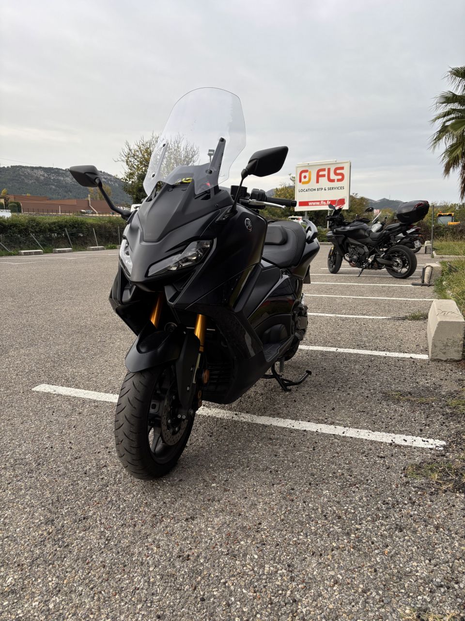 YAMAHA XP T-MAX 560 TECH MAX 2