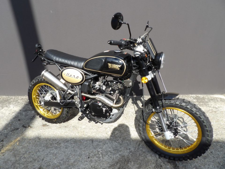 BLUROC MOTORCYCLE Hero 125 0