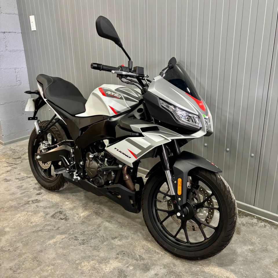 APRILIA TUONO 125 ABS 3