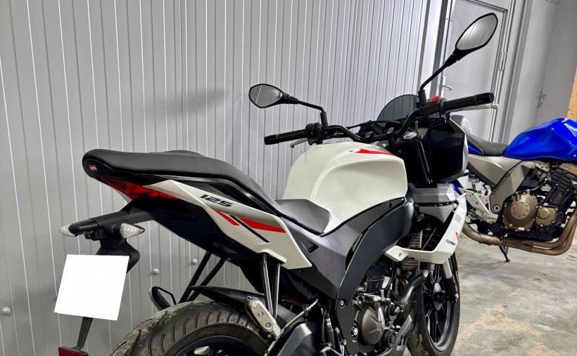 APRILIA TUONO 125 ABS 2