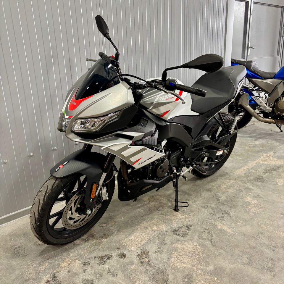 APRILIA TUONO 125 ABS 12