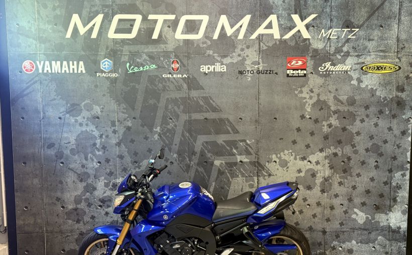 YAMAHA FZ8 RACE BLUE 36