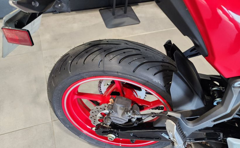 KAWASAKI Z 650 (47.5CV) 15