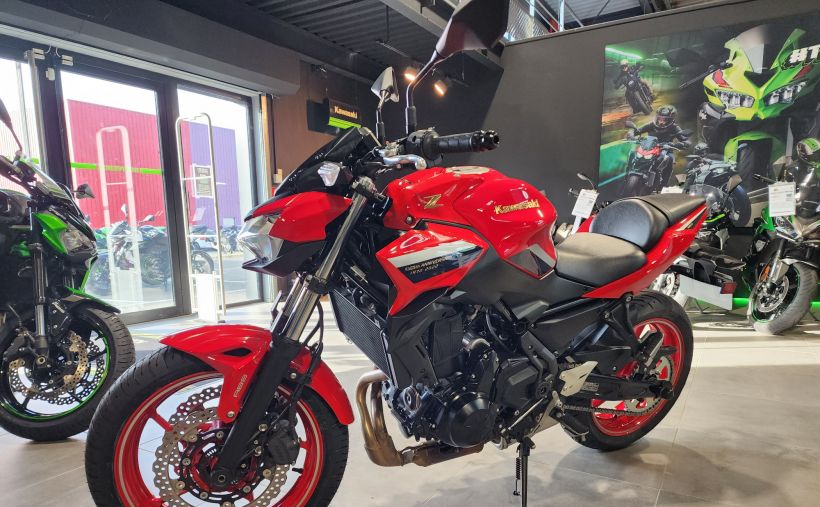 KAWASAKI Z 650 (47.5CV) 25