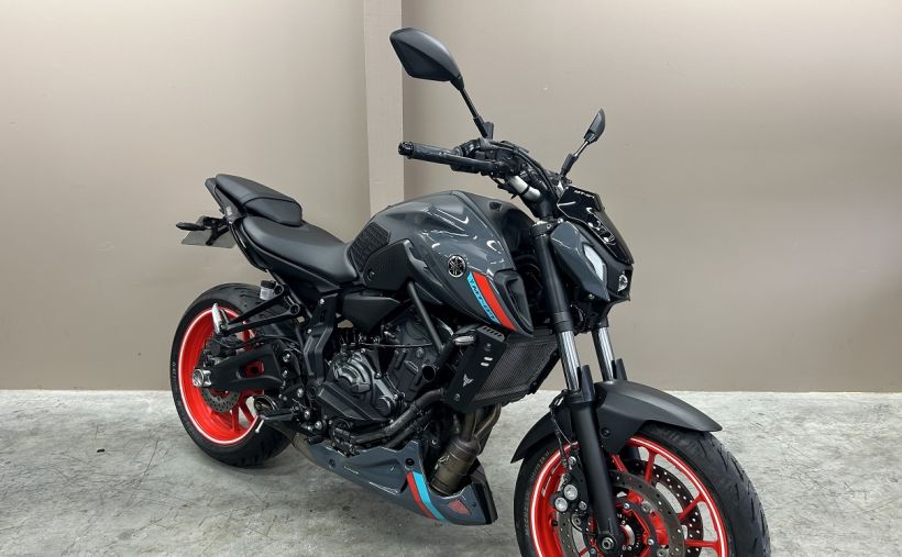 YAMAHA MT-07 (47.5CV) 1