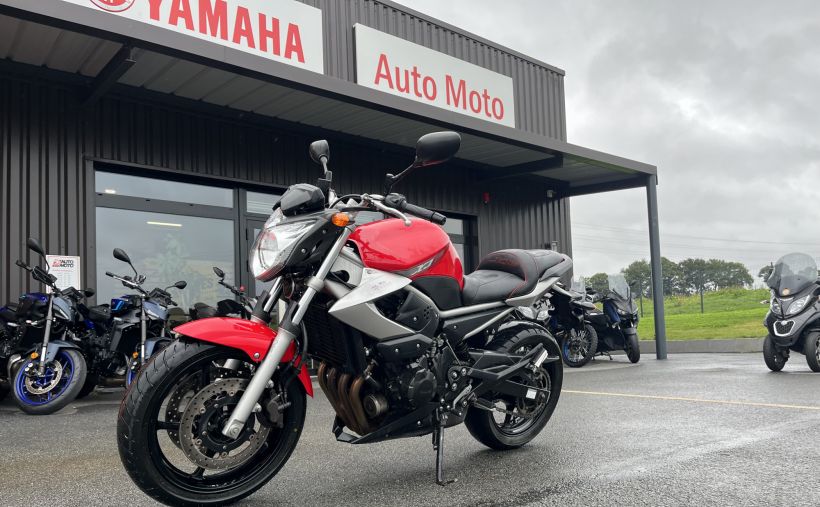 YAMAHA XJ6-N 2