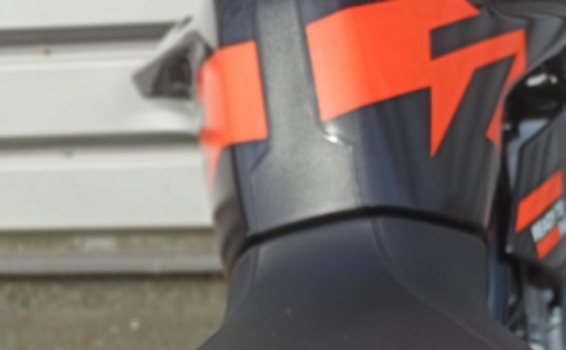 KTM 890 DUKE 4