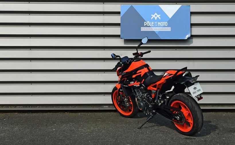 KTM 890 DUKE 7