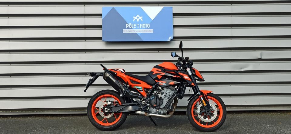 KTM 890 DUKE 55