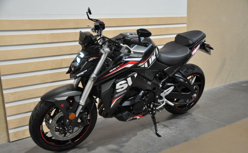 SUZUKI GSX-S 950 A2 13