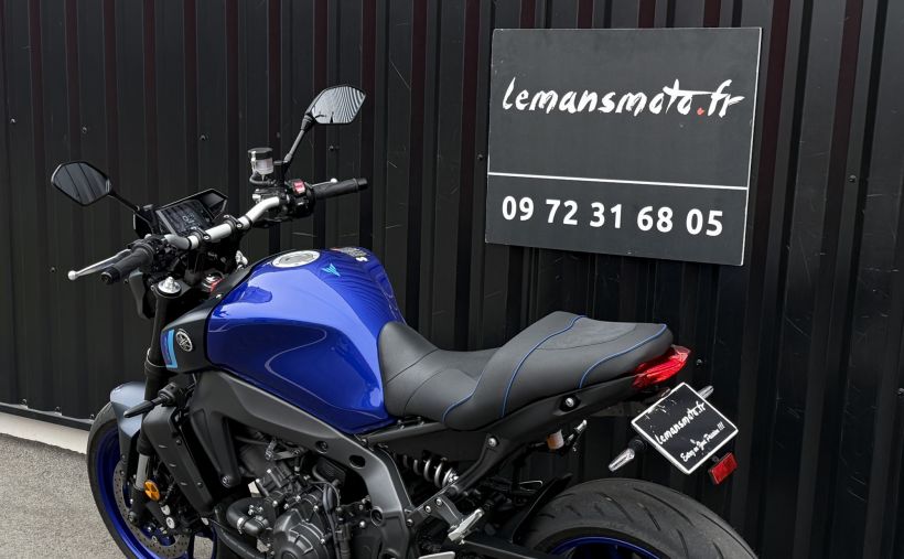 YAMAHA MT-09 15