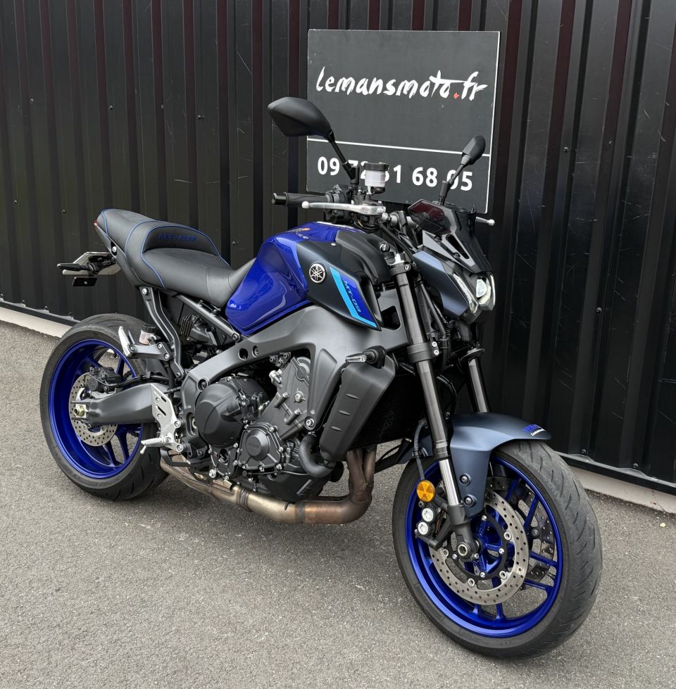 YAMAHA MT-09 0