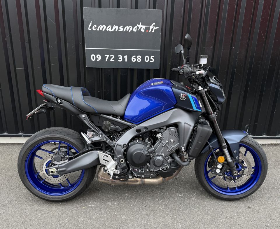 YAMAHA MT-09 5