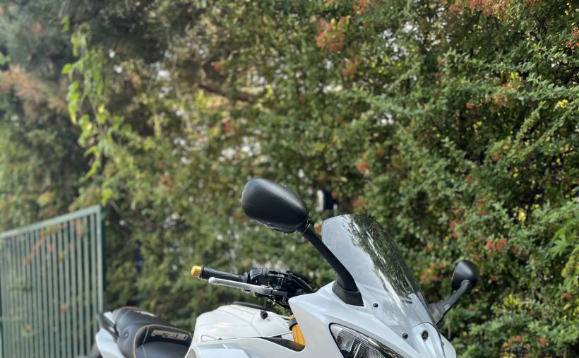 YAMAHA FZ8 1