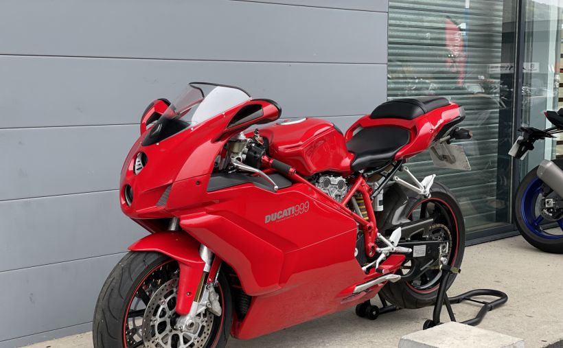 DUCATI 999 4