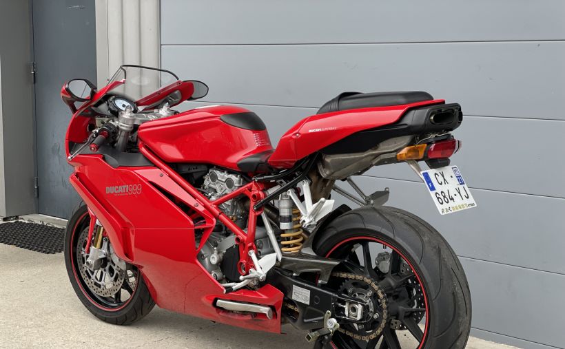 DUCATI 999 5