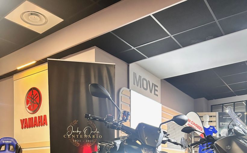 YAMAHA MT-09 0