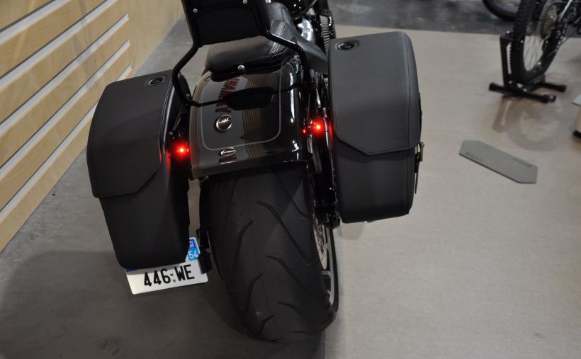HARLEY-DAVIDSON SOFTAIL FAT BOY 1868 4