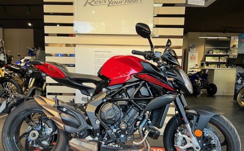 MV AGUSTA BRUTALE 800 1
