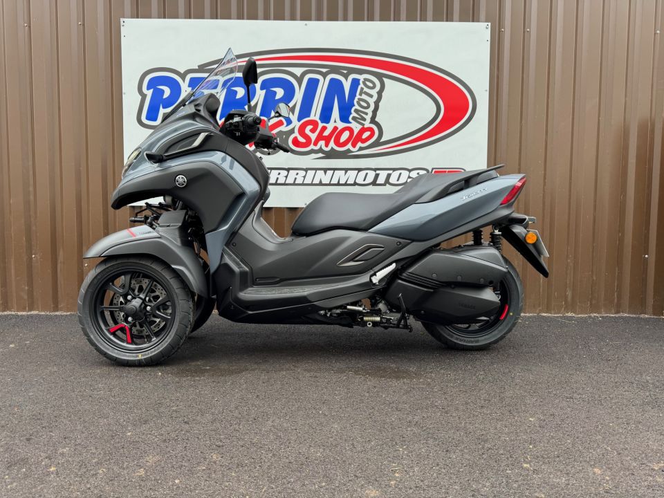 YAMAHA TRICITY 300 6