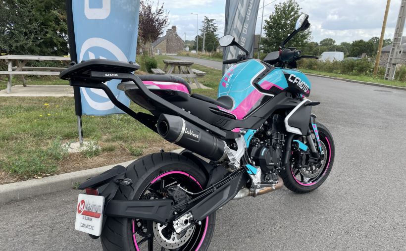 CF MOTO 800 NK 1