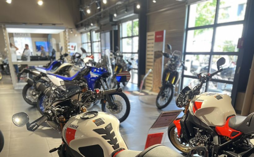 YAMAHA XSR 900 2