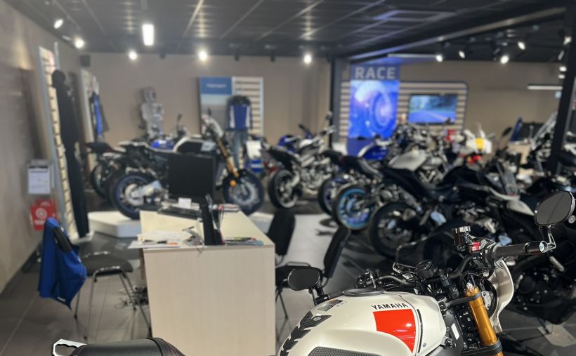 YAMAHA XSR 900 3