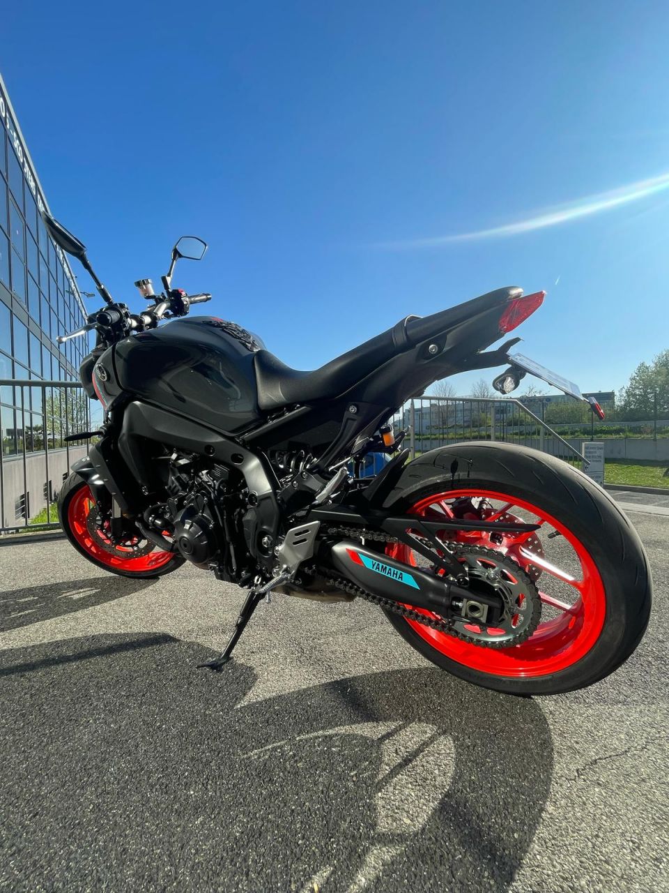 YAMAHA MT-09 3