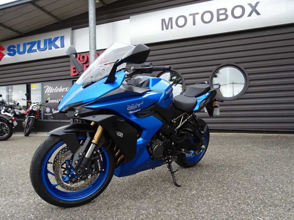 SUZUKI GSX-S 1000 GT 4