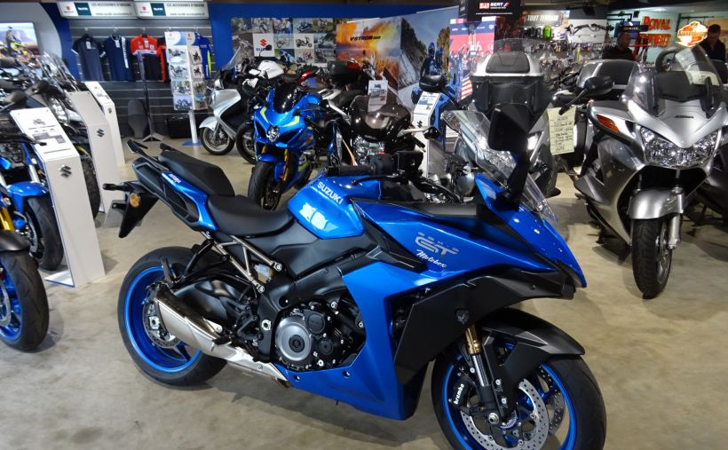 SUZUKI GSX-S 1000 GT 2
