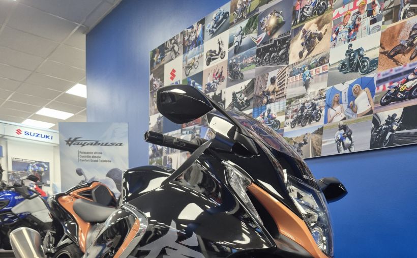 SUZUKI GSX-R 1340 HAYABUSA 1