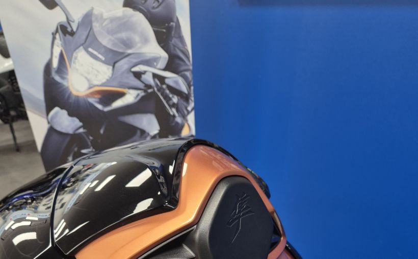 SUZUKI GSX-R 1340 HAYABUSA 4