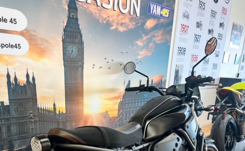 YAMAHA XSR 700 1