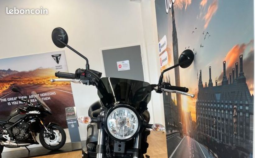 YAMAHA XSR 700 3