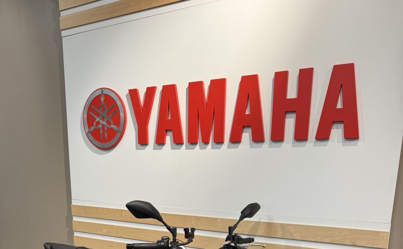 YAMAHA MT-10 2