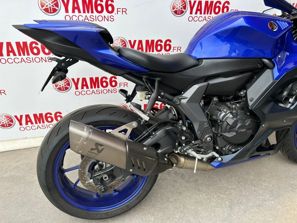 YAMAHA YZF-R7 3