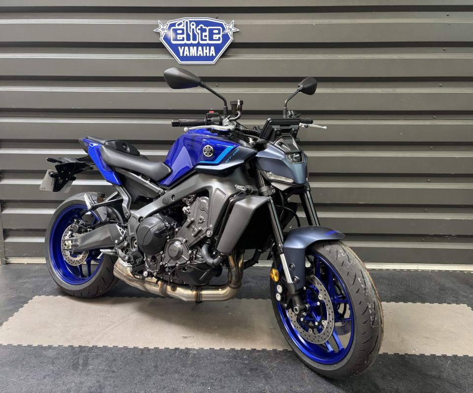 YAMAHA MT-09 1